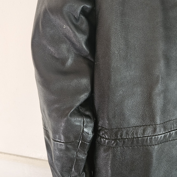 Mens vintage leather jacket - Picture 3 of 11